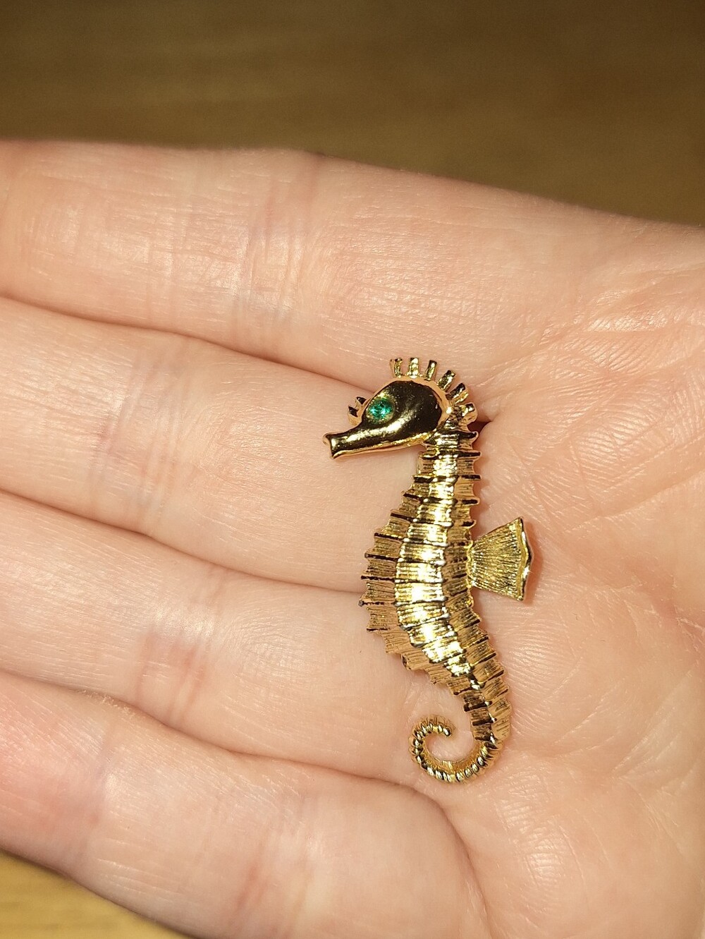 Gold Tone Seahorse With Green Rhinestone Eye Brooch